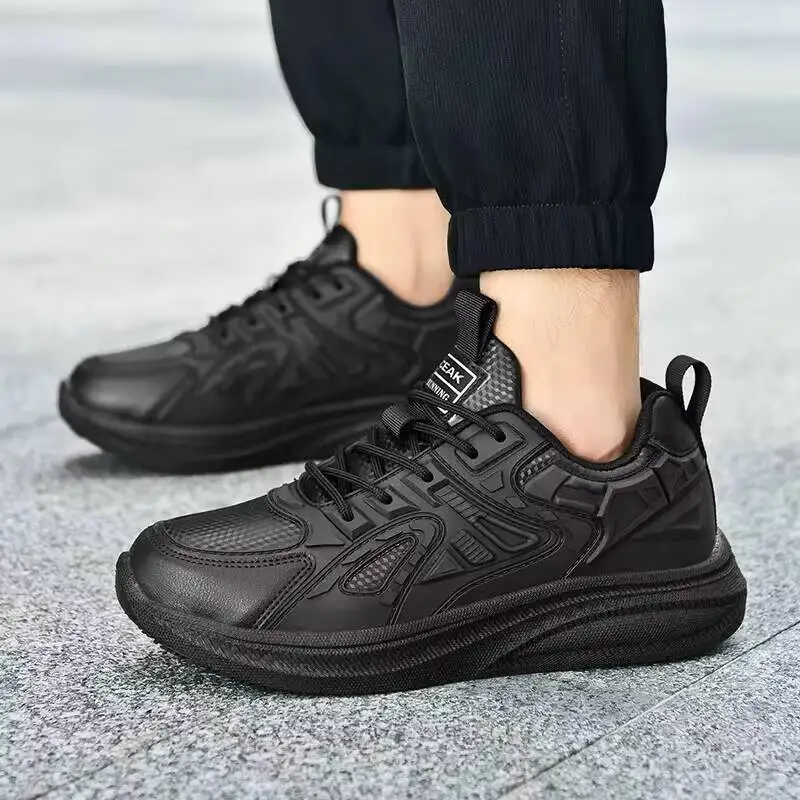 

2026 Hotel Chef Four Seasons Breathable Light Non-Slip Waterproof Oil-Proof Kitchen Work Shoes Men's Outdoor Casual Sports Shoe