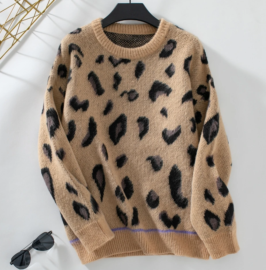 Jaket Sweater wanita, musim gugur dan musim dingin kasual gaya macan tutul cetak Jacquard Brushed Sweater temperamen komuter Pullover untuk wanita