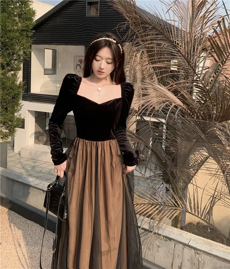 Autumn and Winter Mesh Patchwork Long Sleeved Slim Fitting Waist Style Elegant Long Dress for Women