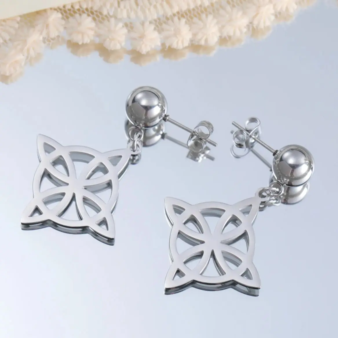 LIKGREAT Stainless Steel Witches Knot Stud Earrings for Women Irish Lucky Celtics knot Amulet Earring Jewelry Gifts Wholesale - view 6
