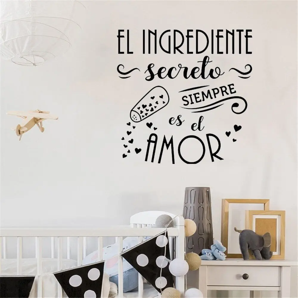 Spanish Quote Family Secret Love Heart Quote The Secret Ingredient Is Always Wall Sticker for Kitchen Kids Room Vinyl Ov539