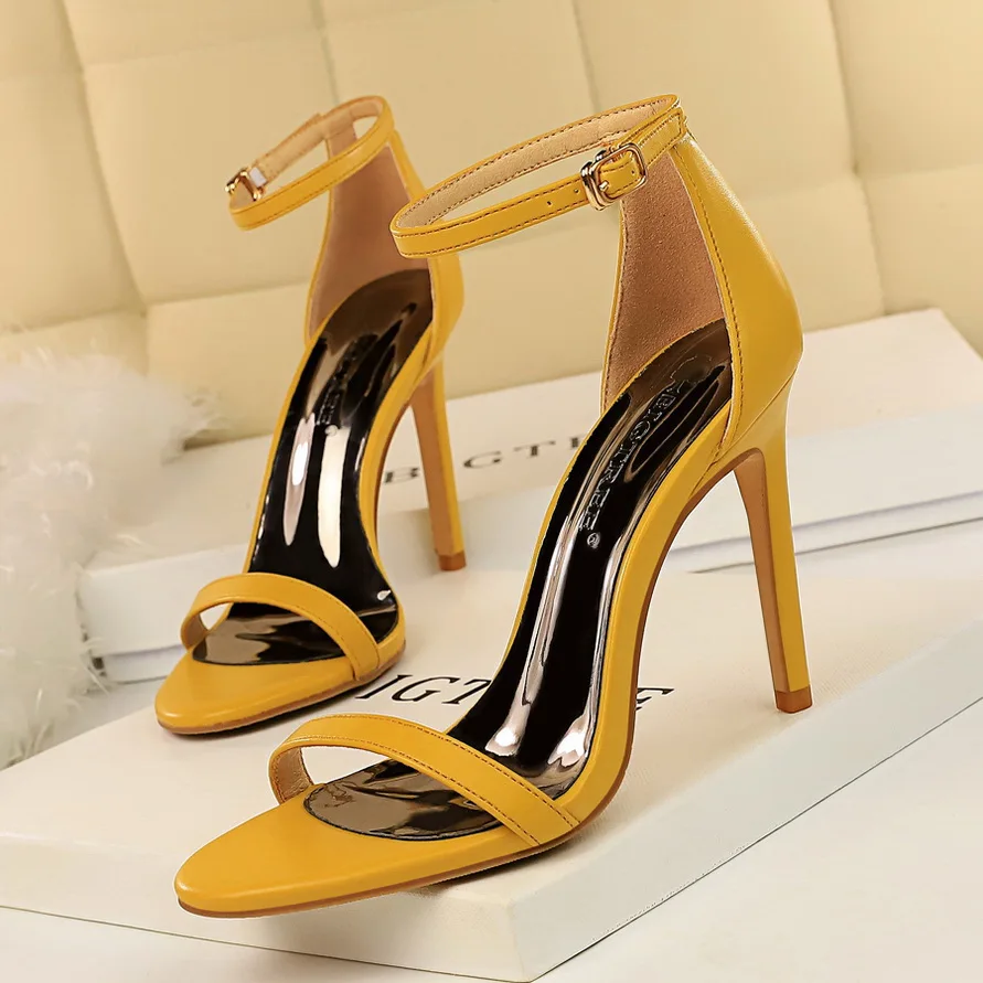 Summer Women 10cm High Heels Fetish Leather Sandals Lady Gladiator Strap Stripper Sandles Yellow Platform Nightclub Party Shoes