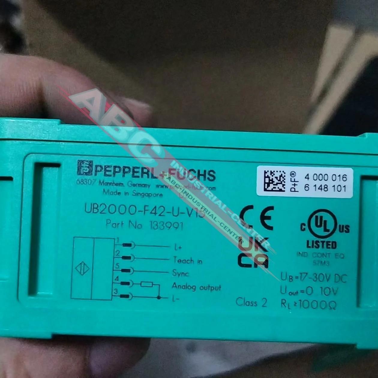 New original  UB2000-F42-U-V15 safety barrier UB500-18GM75-E6-V15