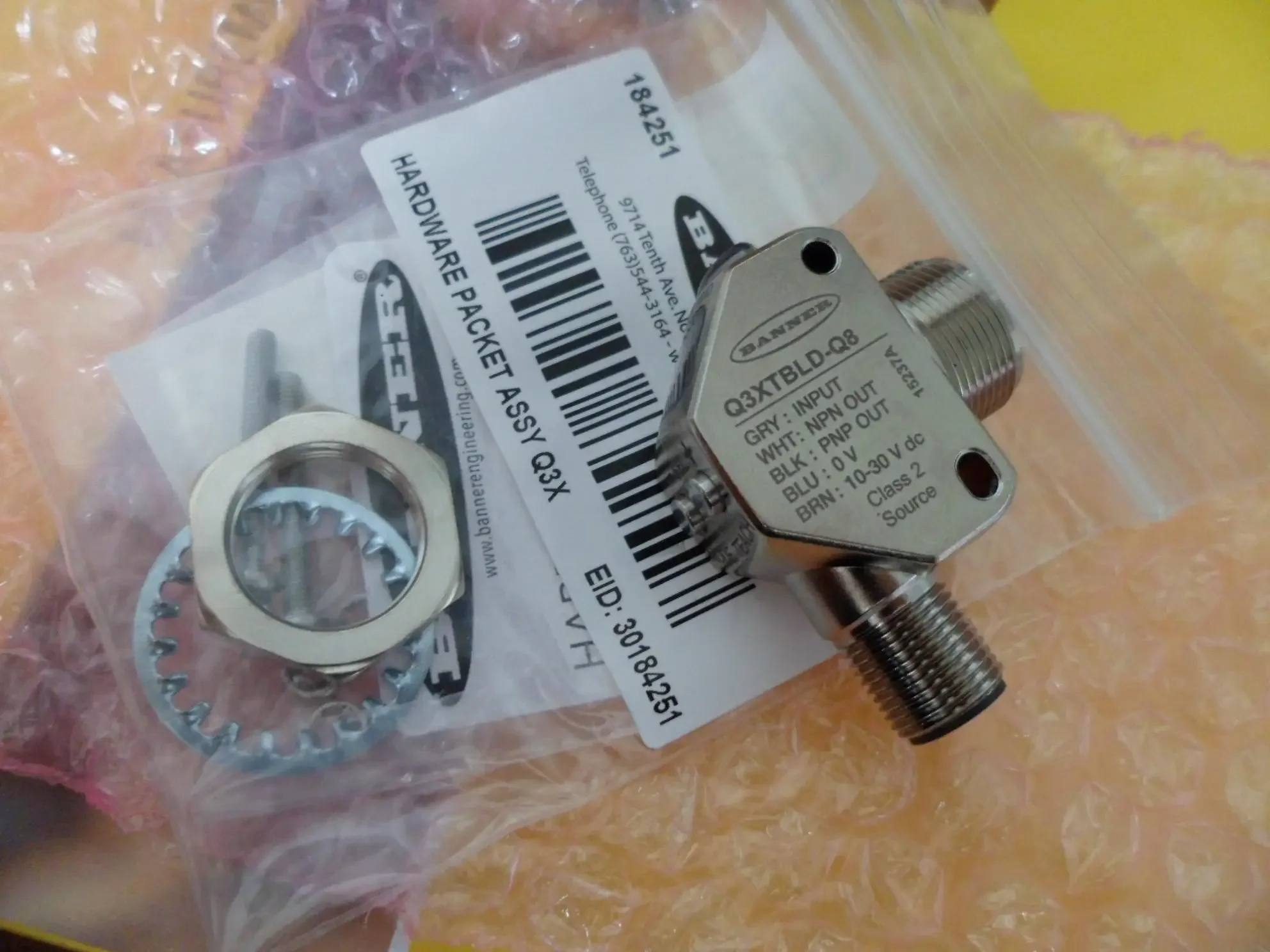 NEW Q3XTBLD50-Q8 color laser sensor
