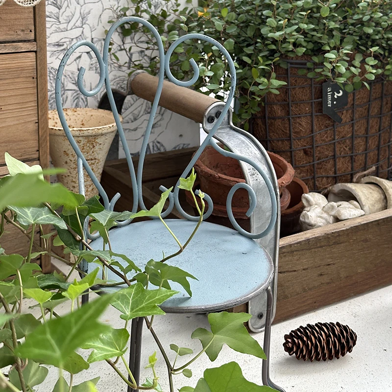 

Mini flower stand heart back chair small flower bench gardening groceries patio terrace ornaments small chair ornaments