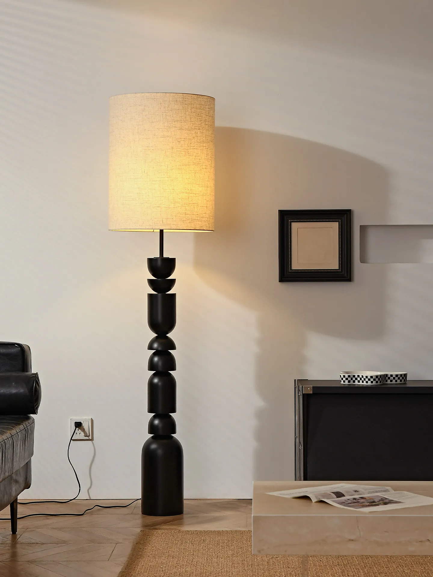 Black Carbonized Wood Floor Lamp Beige Linen Fabric Shade Vintage Standing Lamp for Living Room Sofa Bedroom Study Floor Light
