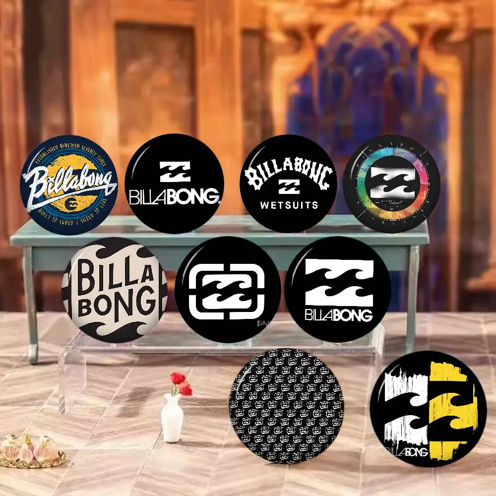 Pin de metal personalizado con diseño de anime, estilo surf, de Billabong, broche retro, insignia de dibujos animados para cuello, regalo de joyería para fans.
