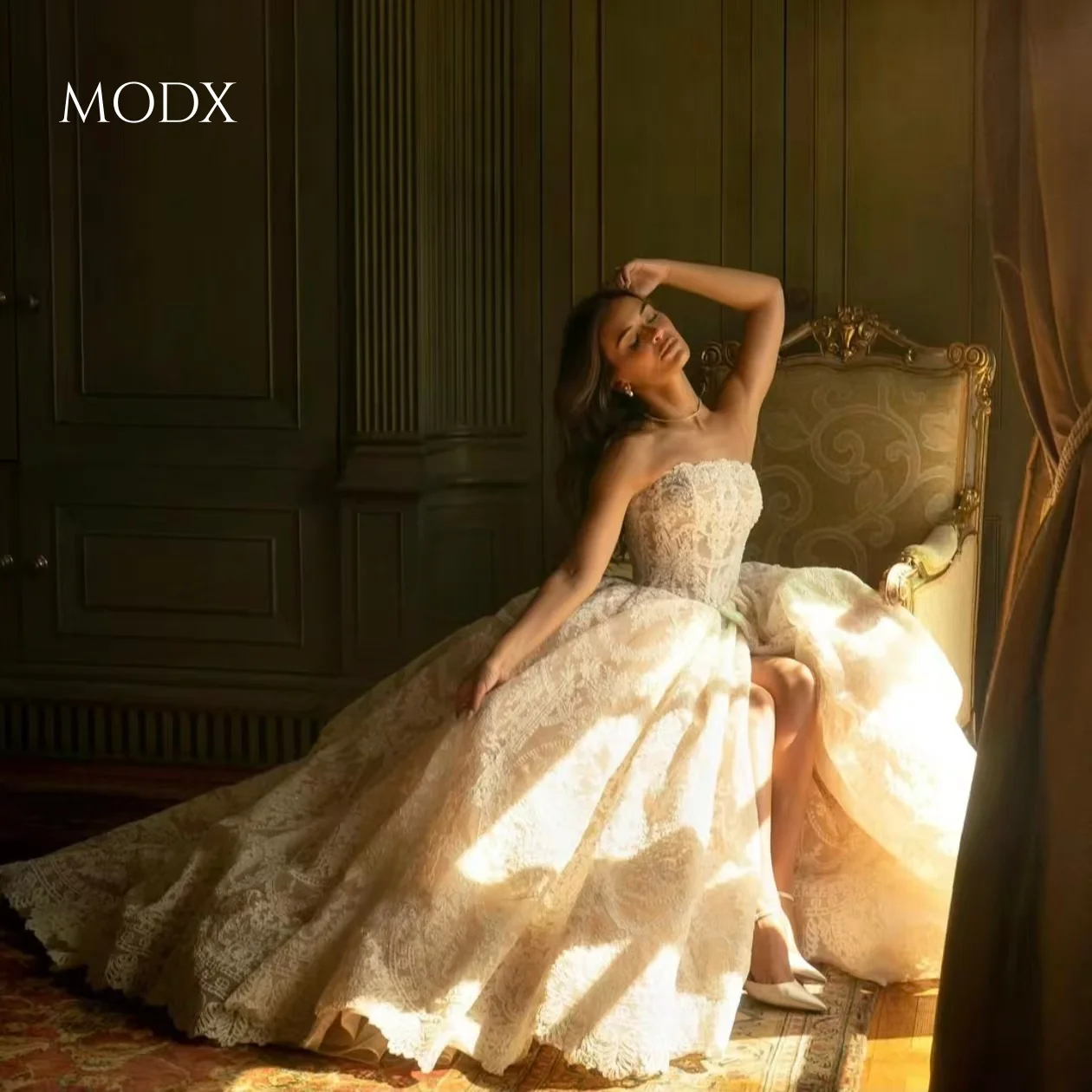 MODX Romantic Champagne Strapless Lace Ball Gown Wedding Dress with Cathedral Train Vintage Bridal Gown for Wedding Ceremony