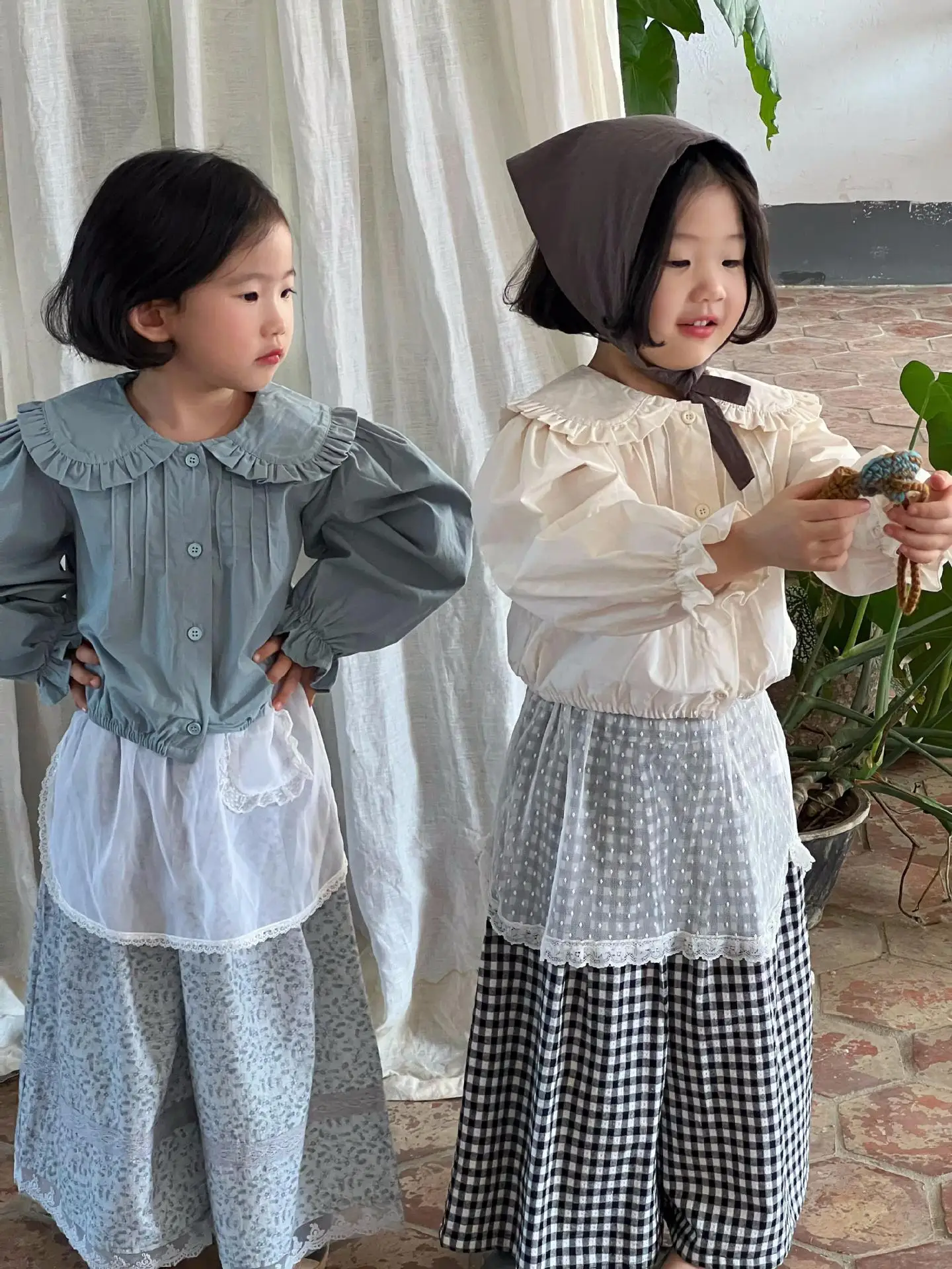 Girls Shirts Korean Children Clothes 2024 Spring New Solid Lapel Short Shirt Cotton Blouse Pleated Lace Cute Puff Long Sleeve