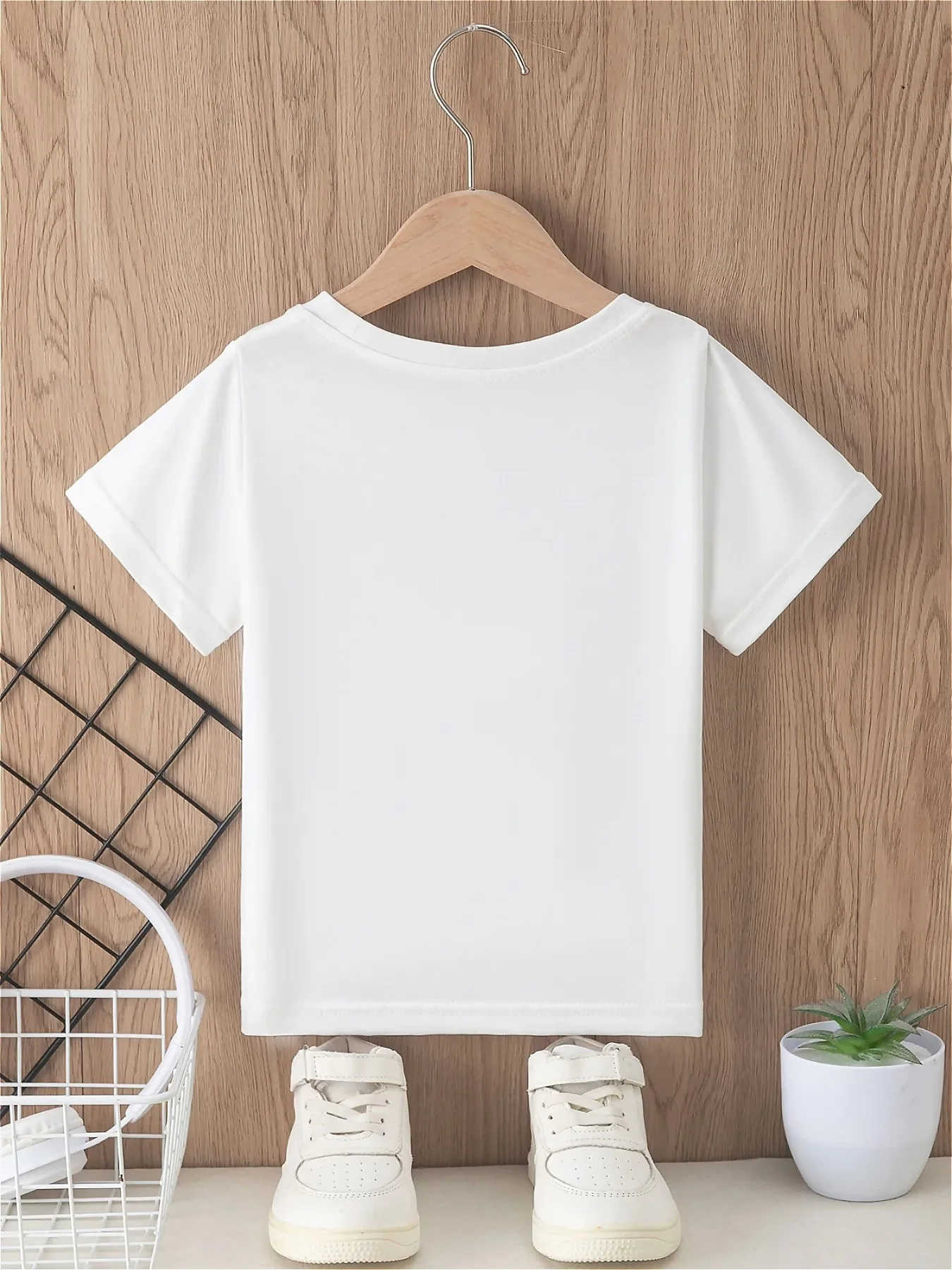 Camiseta para niño, Dios dice soy un versátil estampado de dinosaurio, top de cuello redondo para exteriores, moderno y versátil