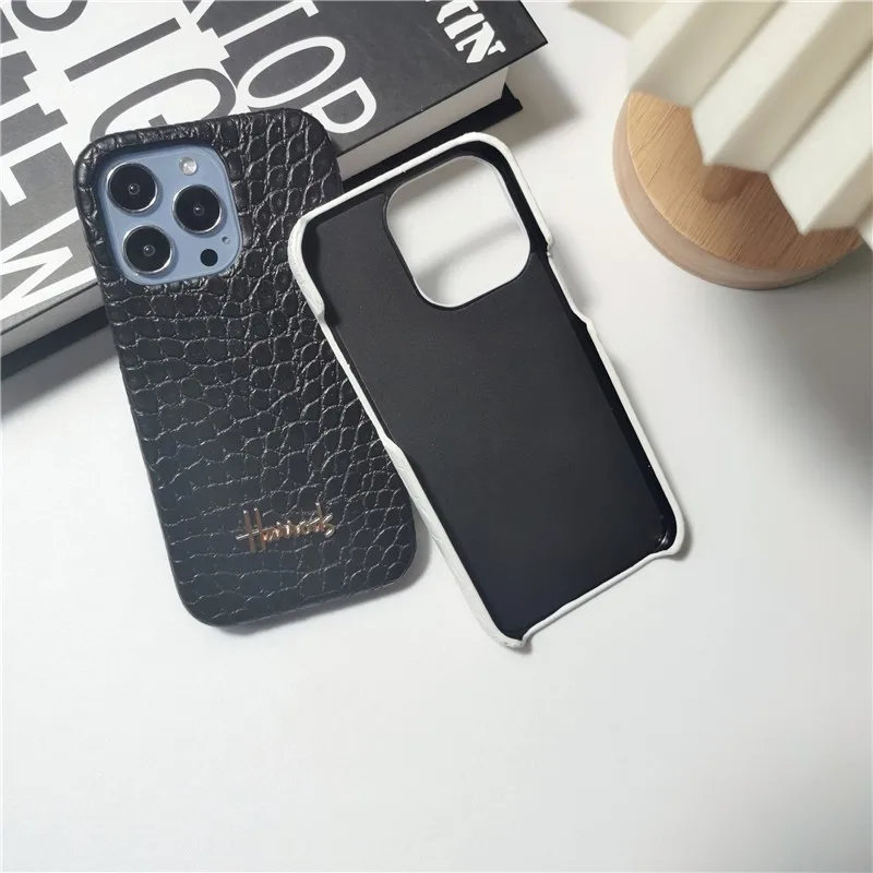 Luxury Business Metal Letters Couple Hard Case For Iphone 15 14 11 12 13 Pro Max 7 8 Plus Xr X Xs Animal Leather Cover Fundas