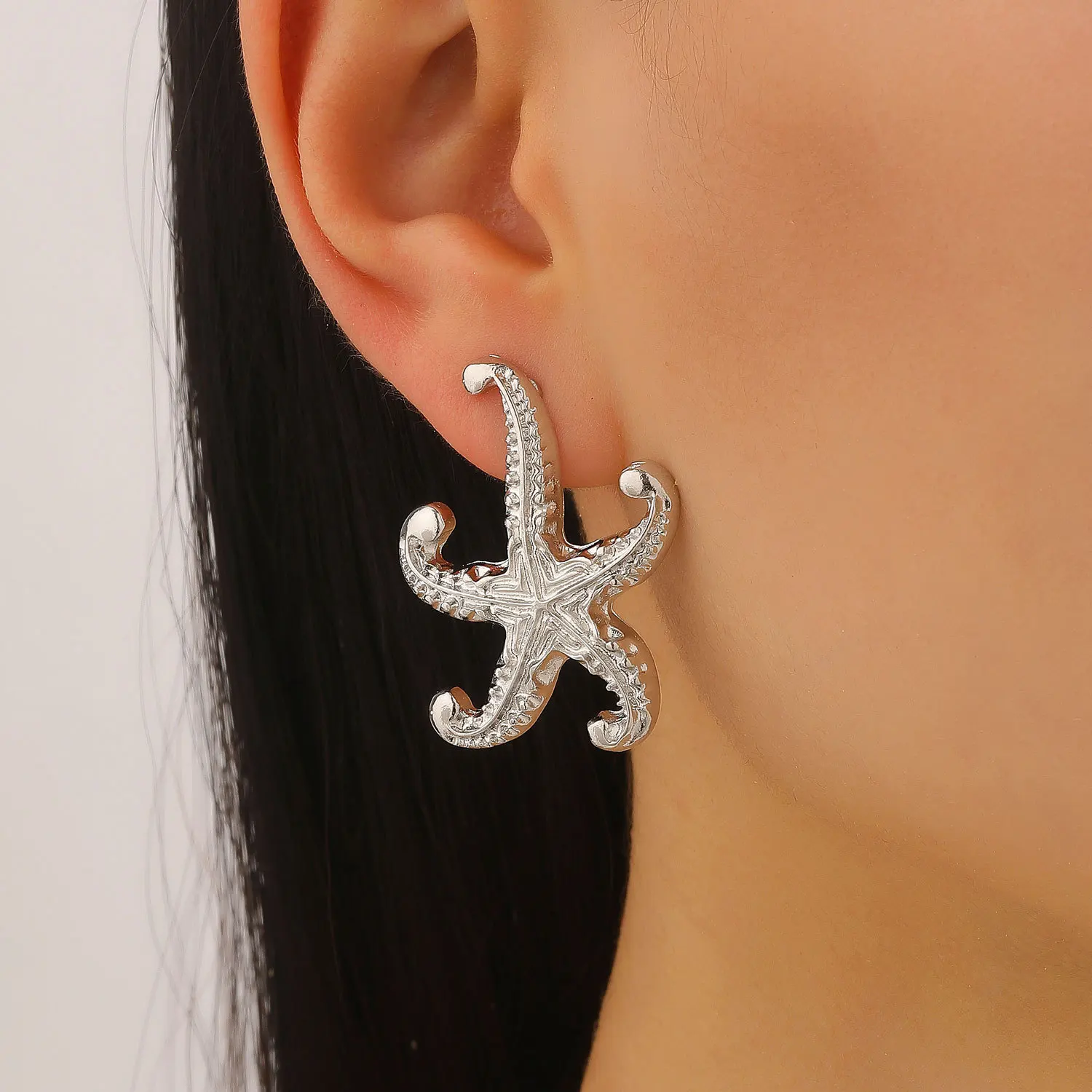 European American Fashion Ocean Style Earrings For Women Jewelry 2026 Trending New Women's Gold Color Starfish Earrings Gifts