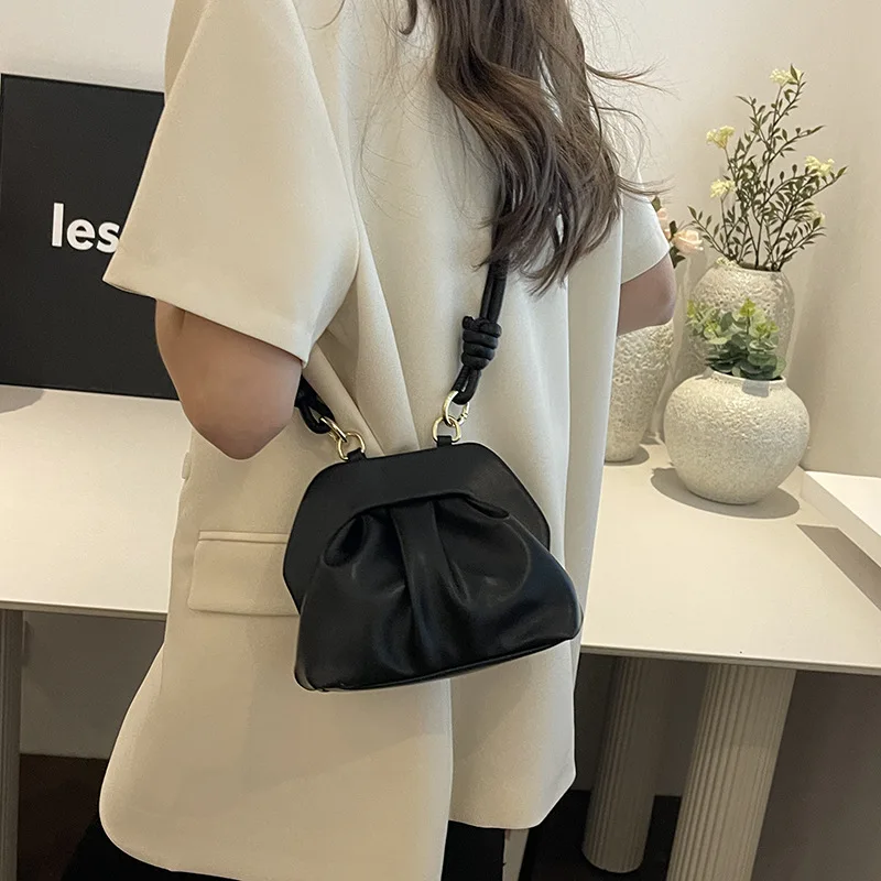 Versatile Solid Color Leather Cloud Soft Bag 2024 New Fashion Single Shoulder Crossbody Bucket Bag Designer Purses And Handbags