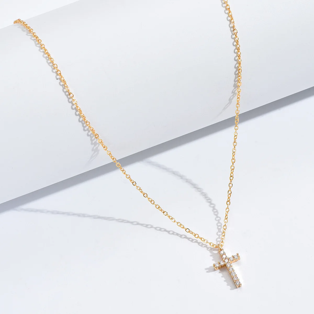 Fashion New Zircon Inlaid Cross Necklace Pendant Jewelry for Women Gold Color Long Clavicle Chain Necklaces