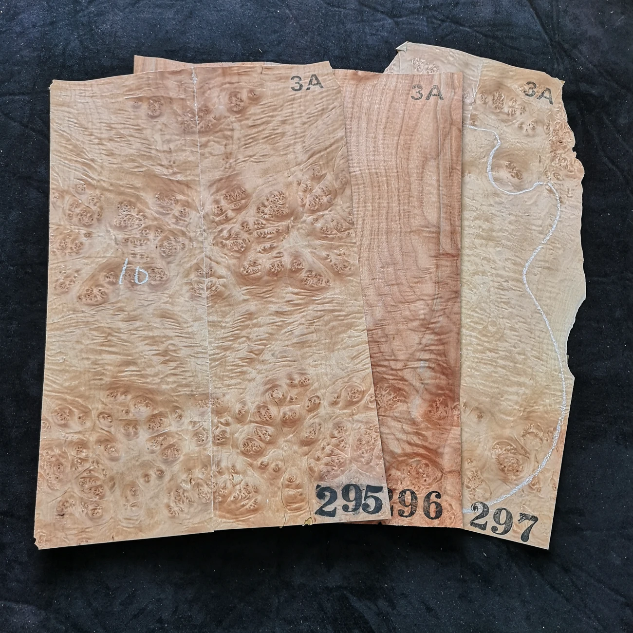 1/3PCSMaple Burl Guitar Veneer For Electric Bass Acoustic Guitars Original Wood MakeupBoard Guitar Making Material 480*360*0.5mm