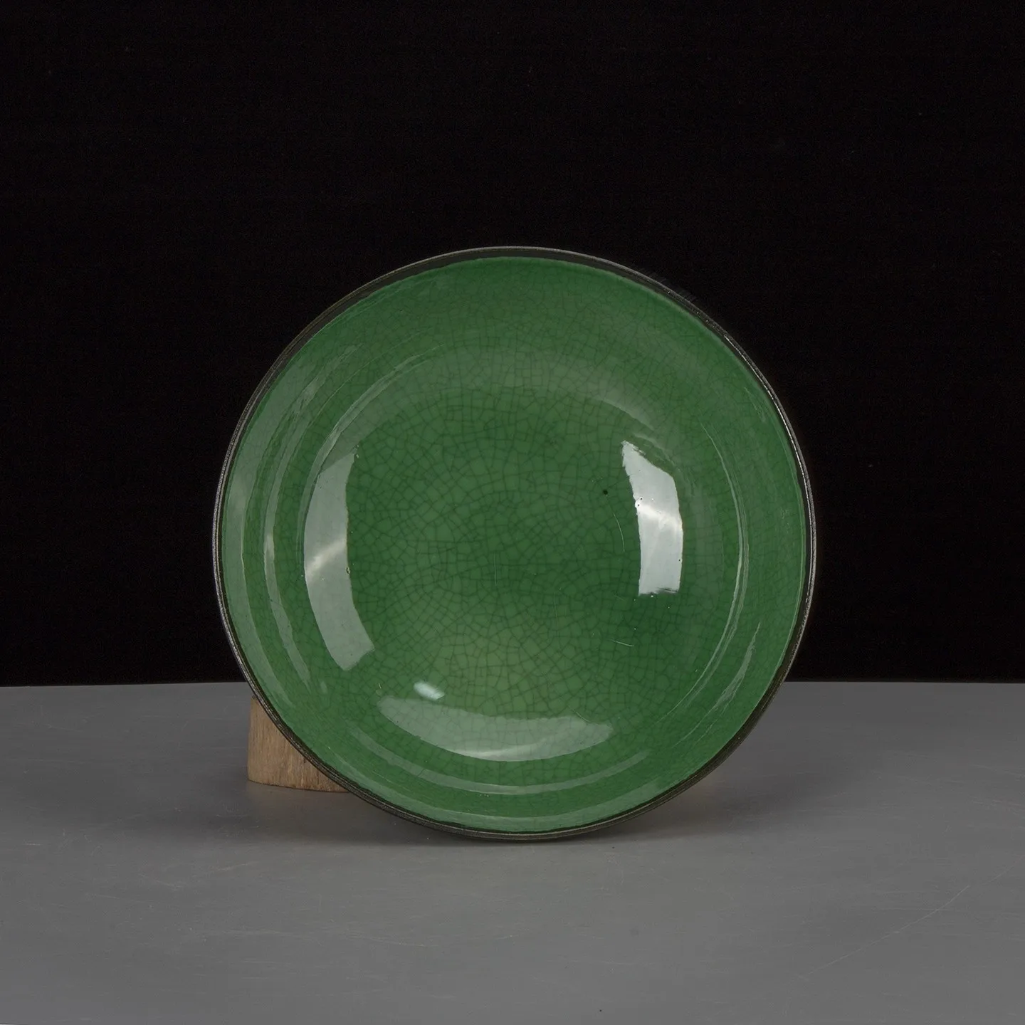 8.03 inch Chinese Song Ge Kiln Green Glaze Cracked Porcelain Big Bowl