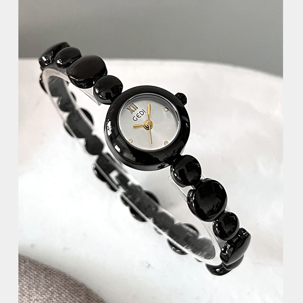 GEDI Fashionable Women's Wristwatch Luxurious Chain Bracelet Elegant Quartz Watch for Women Watch for Daily Use