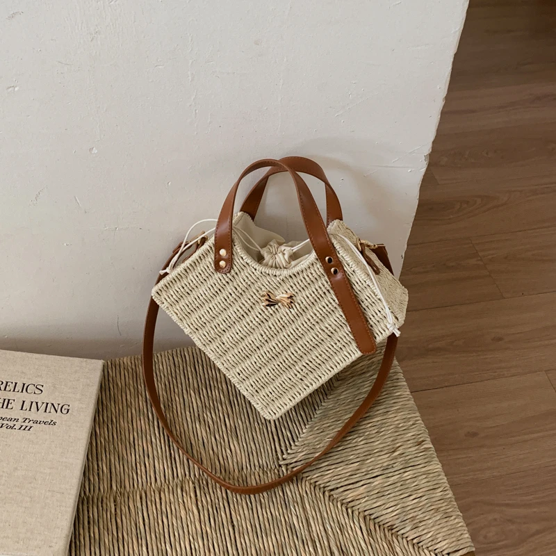 

2026 New Straw Woven Tote Bag Women's Casual Beach Handbag with Leather Handle & Bow Lightweight Rattan Shoulder Crossbody Bag