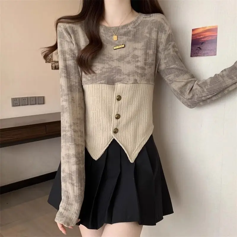 

Модные винтажные футболки с круглым вырезом и пуговицами, женская одежда, весна-осень 2021, новые тонкие корейские топы, милая футболка