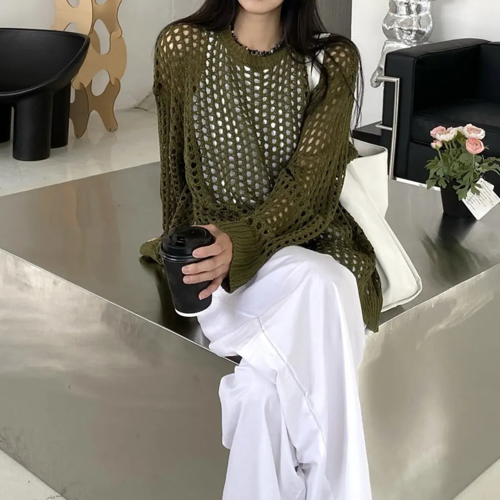 

Women's Knit Shirt Hollow-out Design Sun-Protective Thin Loose Long-Sleeved Blouse Unique Draped Chic Top for Niche Fashion
