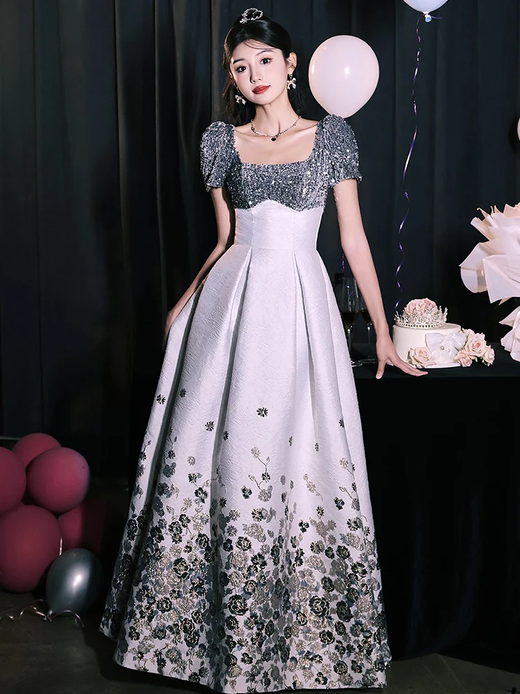 

Элегантное атласное вечернее платье с квадратным вырезом для женщин: роскошное, высококлассное, для дня рождения, вечеринок, ежегодных встреч и торжественных мероприятий.