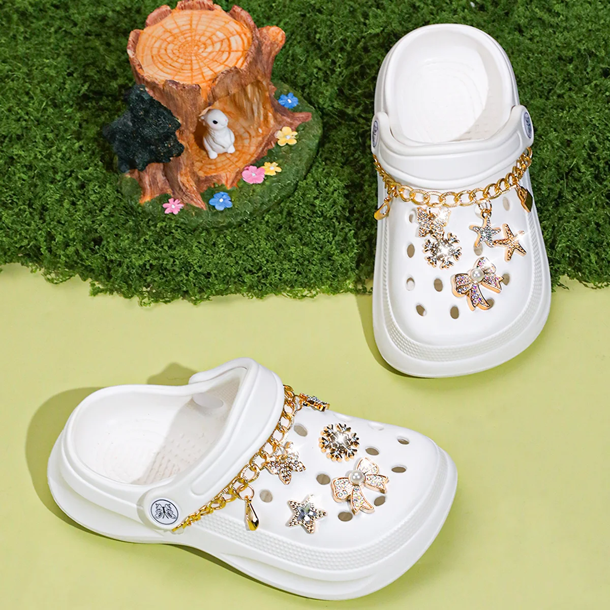 Kinder Slip-On Clogs und Pantoletten - Atmungsaktive, Wasserdichte EVA-Gartenschuhe mit Dekorativer Kette für Strand und Alltag 168 – Detail 17