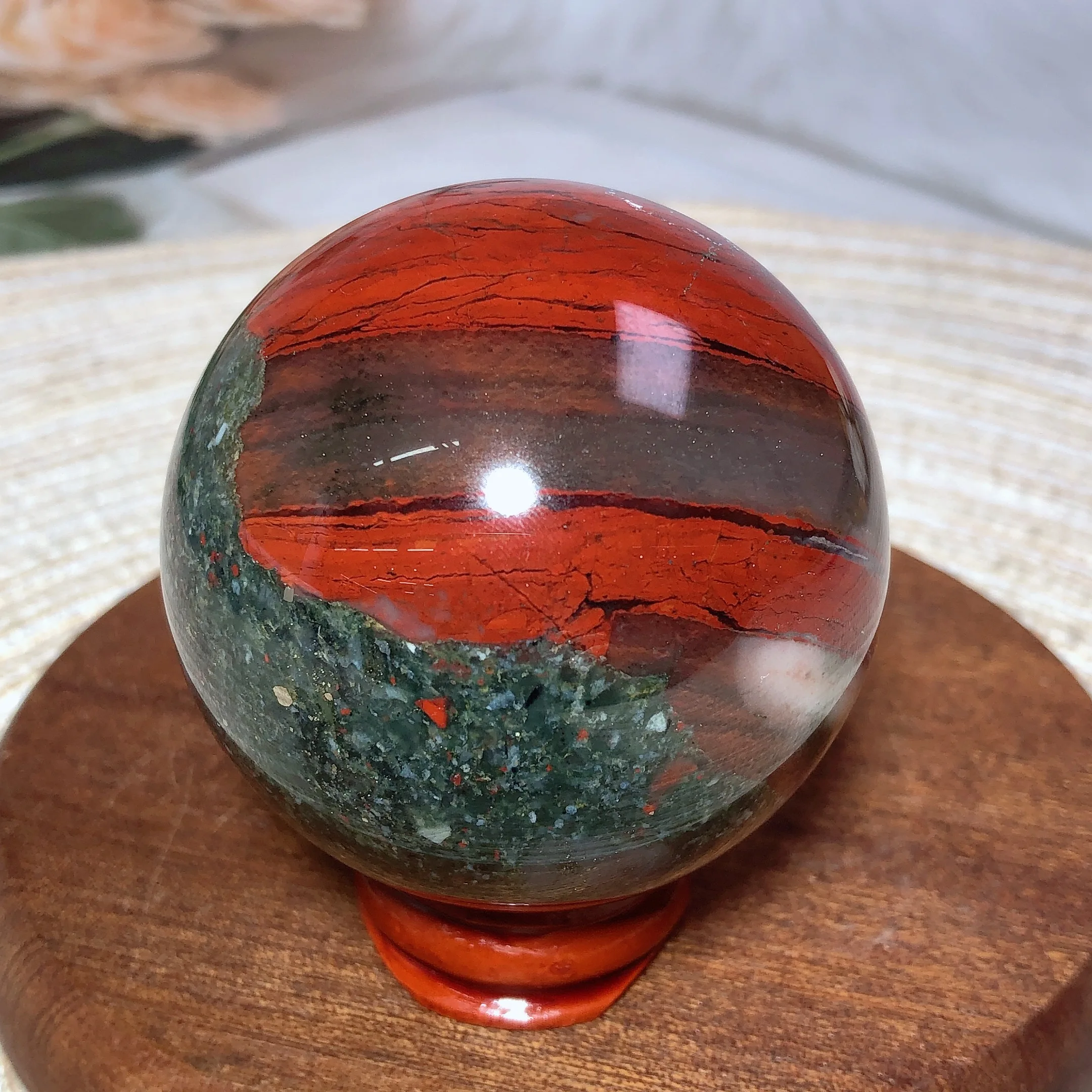 

Natural Crystal Blood Stone Sphere Polished Energy Reiki Ore Ornament Healing High Quality Home Decoration Wholesale Room Decor