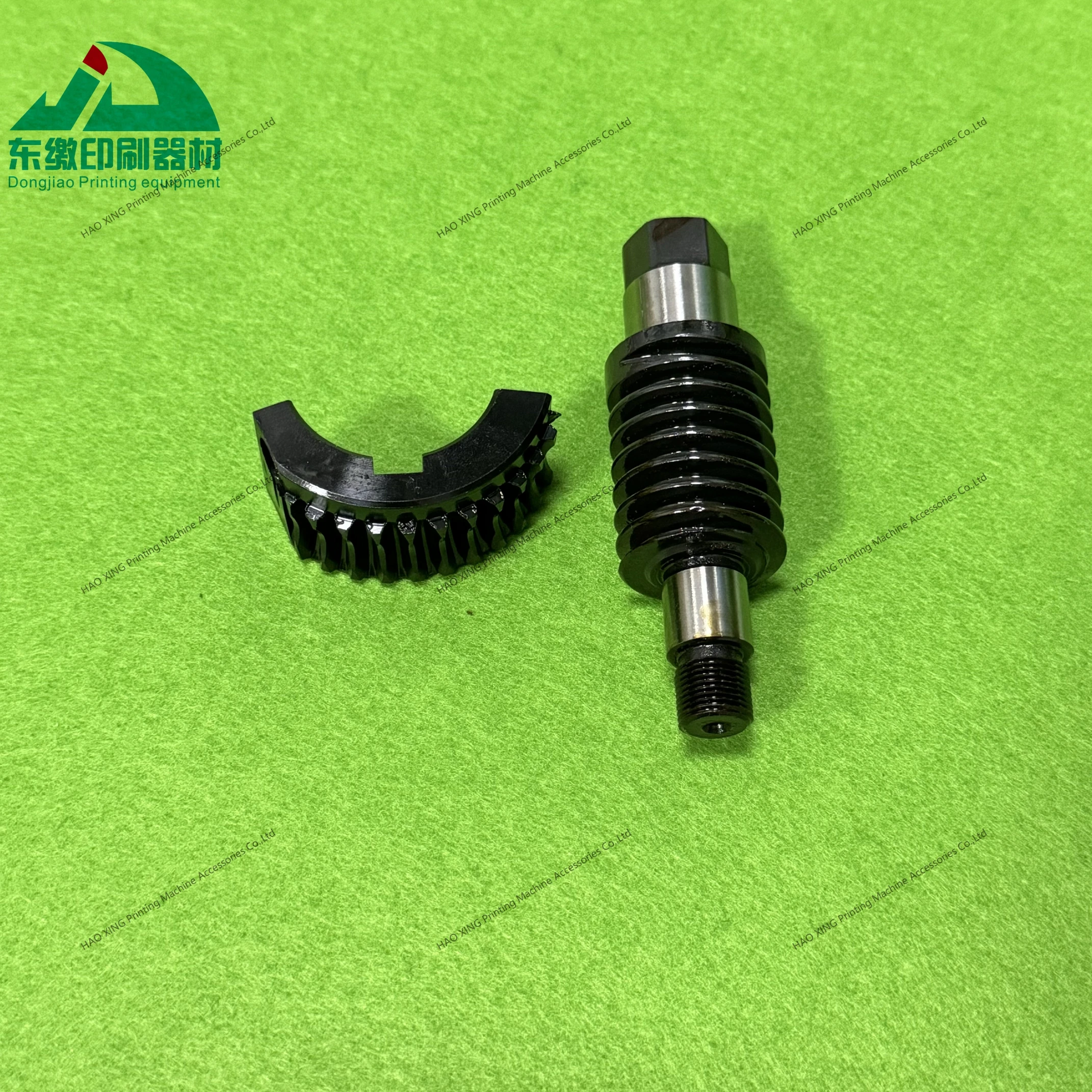 Детали печатного оборудования Червяк и шестерня L3.006.021/L3.006.020 для печатных аксессуаров Heidelberg Червячный и шестерня Винтовой стержень вала