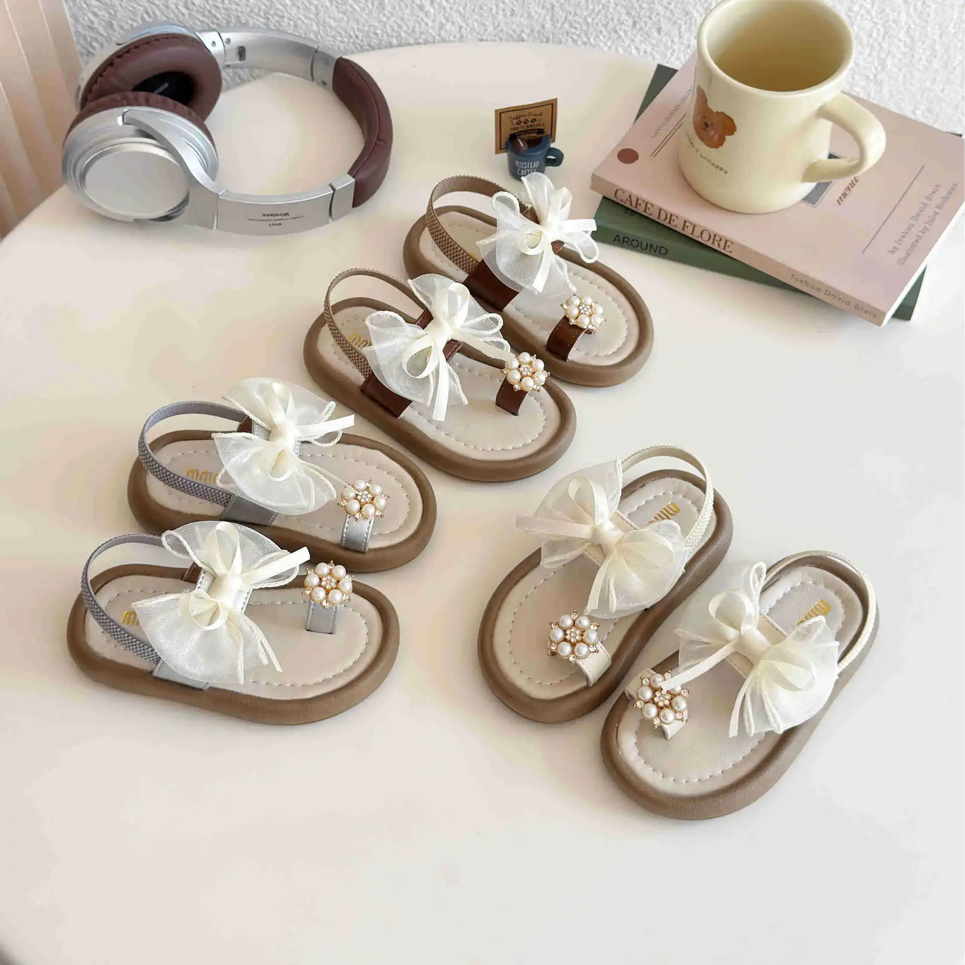 

Child Summer Fashion Platform Sandals Girls Rhinestone Straps Beach Ribbon Bow Versatile Sandals Womans Soft Sole Princess Shoes