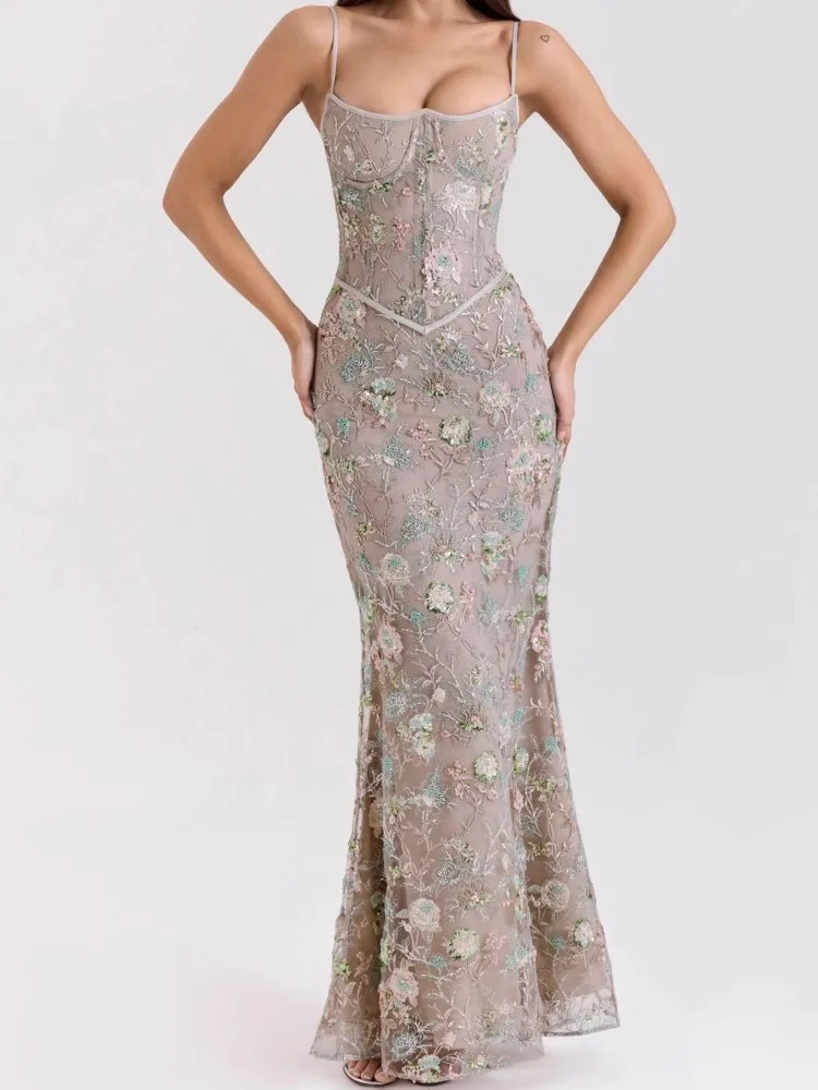 新しい女性のセクシーなホットガールスリムドレス春と夏の気質ローカラーノースリーブバックレスタイ宴会ハイウエストスカート