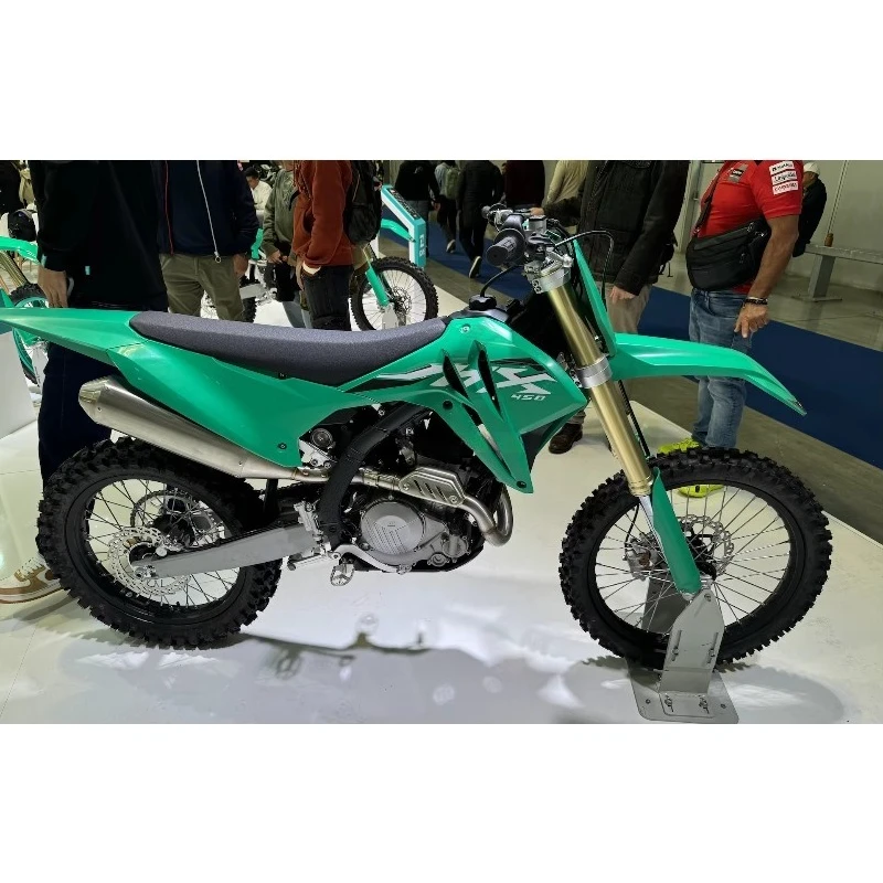 Off-Road Motorcycle Cross Bike with 48.5KW Engine for Fun Riding