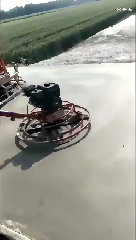 Industrial Concrete Floor Floating Equipment With High Performance Gearbox For Factory Floor Polishing