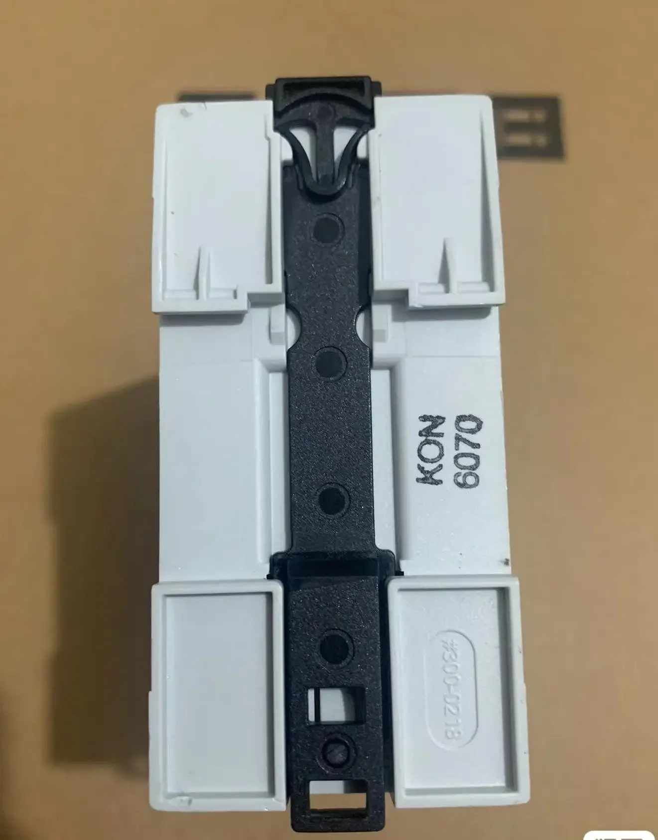 ECB 787-1664-0000-0250