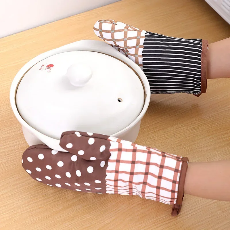Multi-Purpose Oven Gloves for Microwave & Baking, Washable Cotton with Nordic Patterns, Extended Arm Protection Design