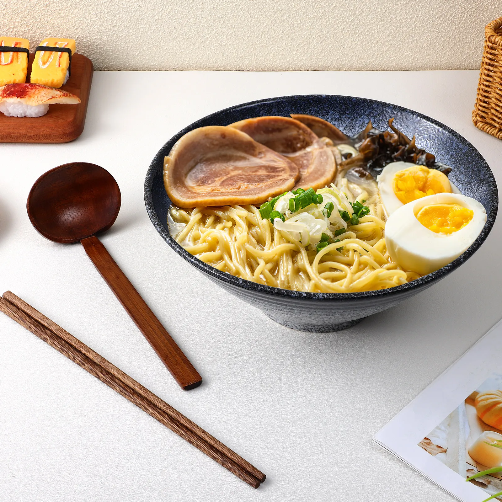 

Набор керамических чаш для рамена в японском стиле с палочками и ложкой, столовый набор для лапши, супа, риса, салата, десерта, для микроволновой печи