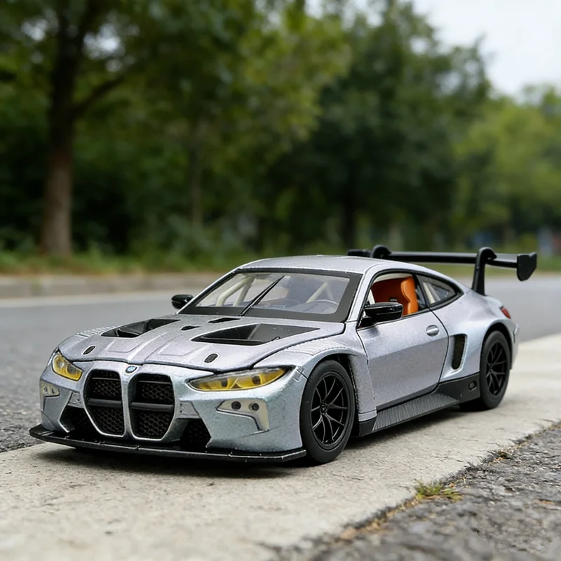

Модель спортивного автомобиля BMW M4 GT3 из литого металла, масштаб 1:24, серия «Звездное небо», с эффектами звука и света, игрушка для детей, подарок