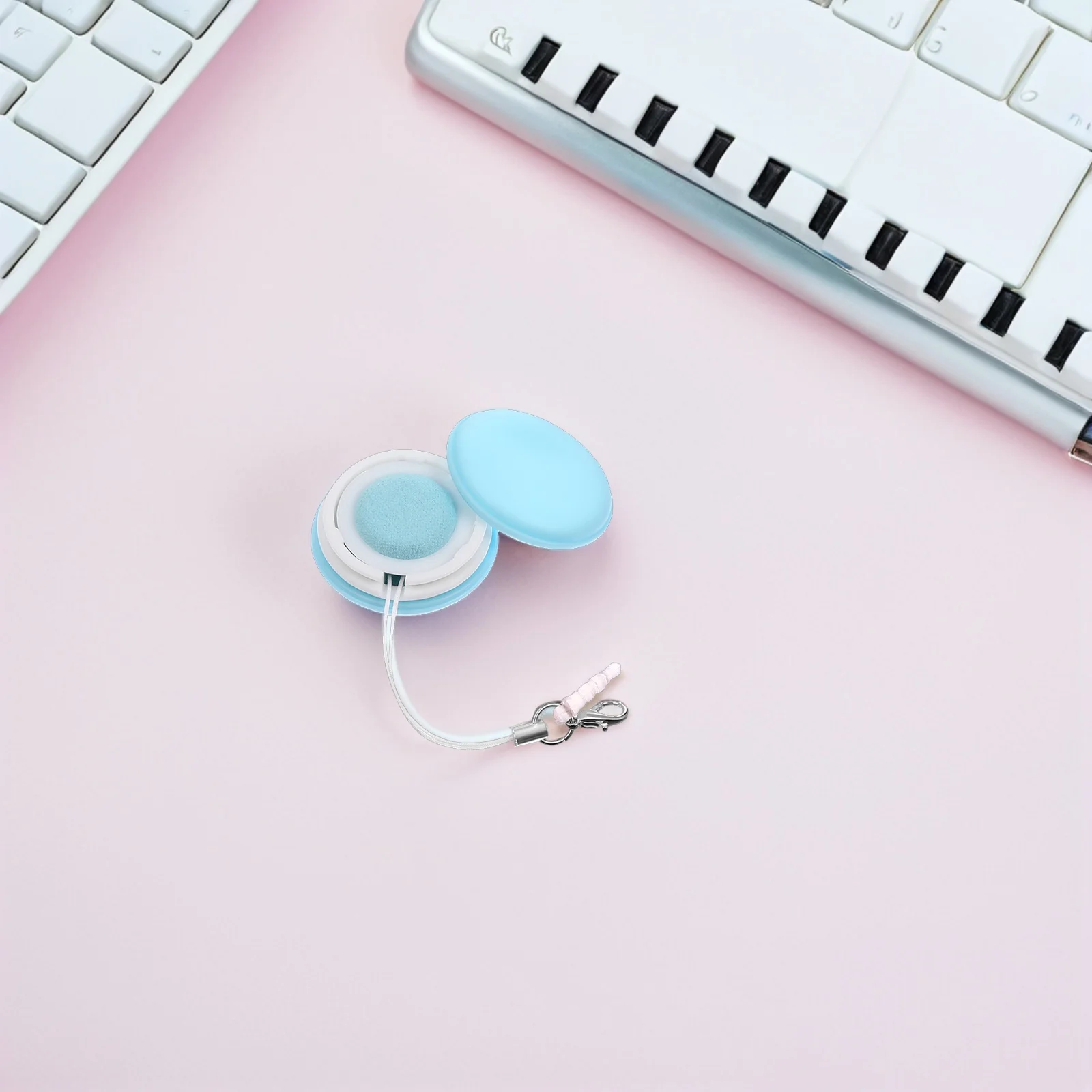 

4 Pcs Screen Cleaner Soft Silicone Dual Sided Phone Cleaner Microfiber Cloth Keychain Lanyard Tool Portable Gift