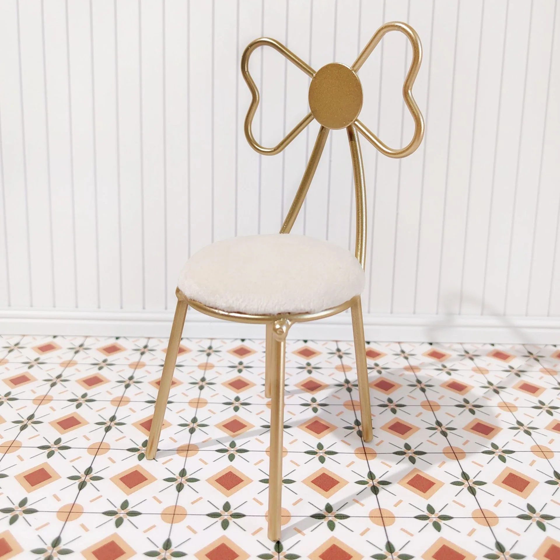 Dollhouse 1/6 Scale Vanity chair with Fur Rug BJD Dollhouse Miniature Furniture Butterfly Chairs Bedroom