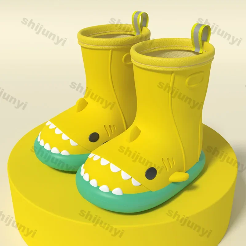 Children Rain Boots Boys Girl Non-slip Outdoor Cute Cartoon Shark Rain Boots for Kids Outdoor Waterproof Shoes Rubber Water Boot