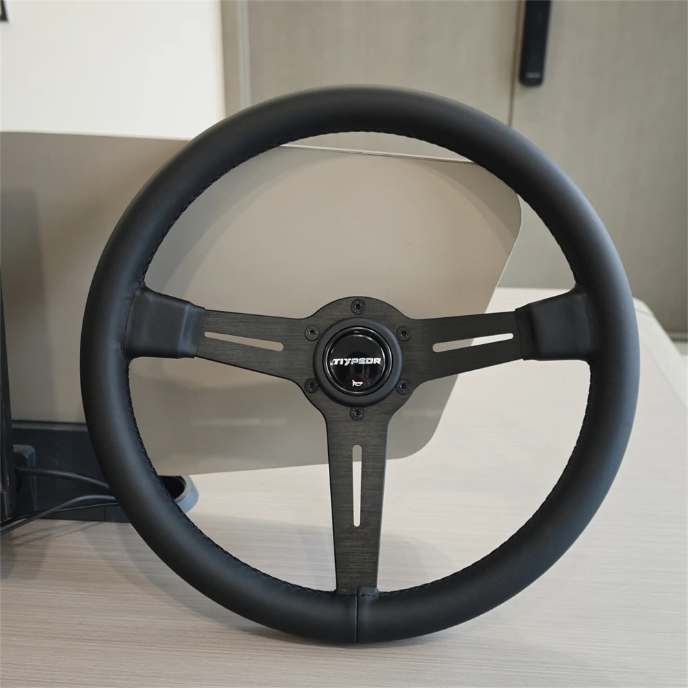 

Универсальный автомобильный руль из микрофибры 350 мм с кронштейном для полосы