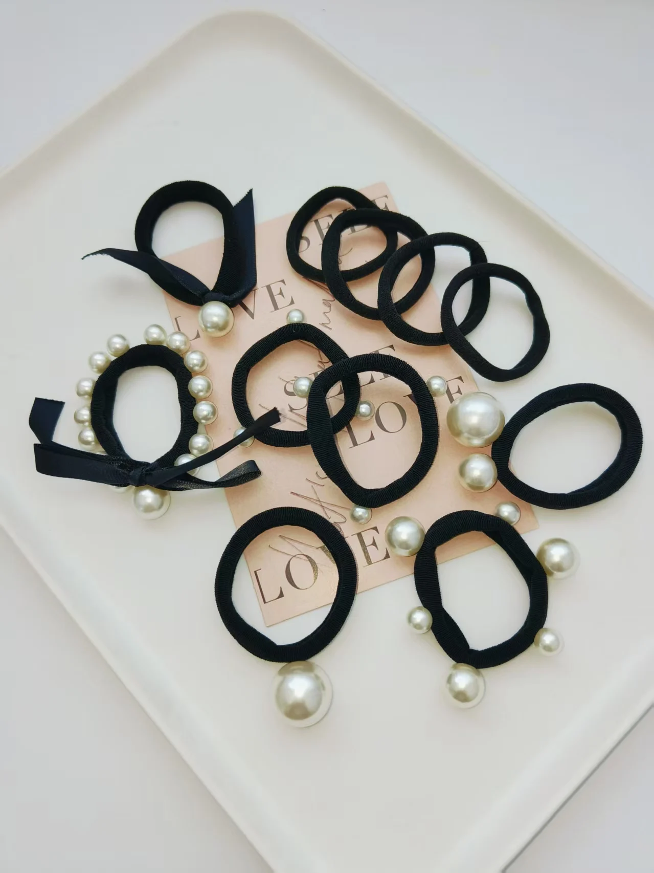 11-piece set of solid-color pearl hair ties, simple, fresh and elegant hair accessories for women's daily use.