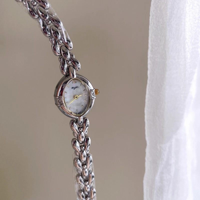 Student 2025 waterproof quartz watch birthday gift classic trend women's watch elegant simple retro