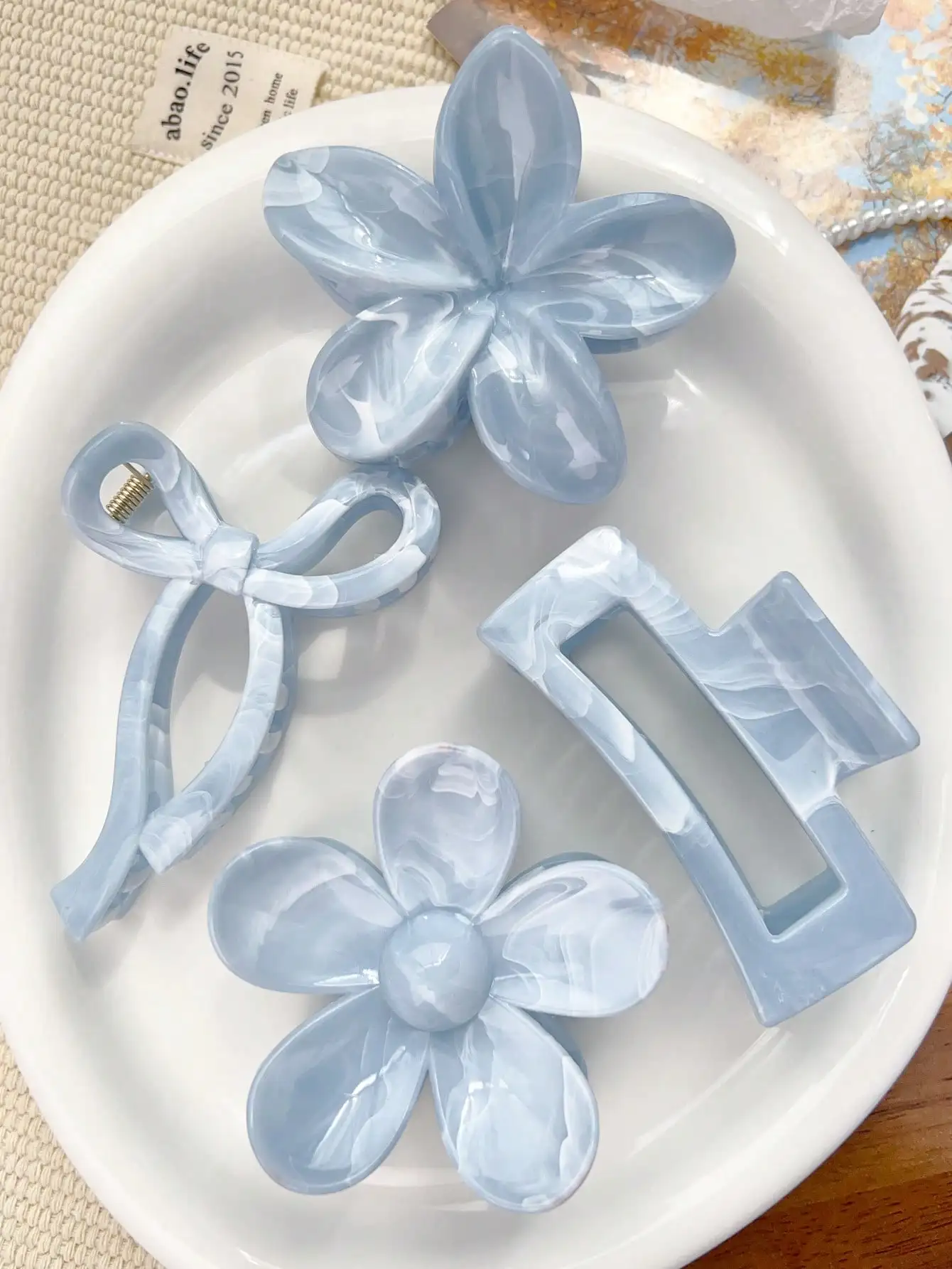 

4pcs/Set Spring & Summer Bohemian Sweet Light Blue & White Mixed Marble Pattern Bow Daisy Flower Square Hair Claw, Beach Hair Accessories Claw Clips Hair Clips Hair Jaw Clip Hair Clamps Hair Clutch Hair Catcher Clip Fall Winter For Vacation Outfits Woman