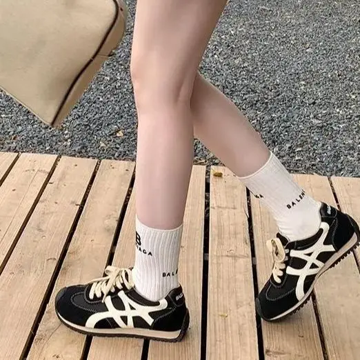 

Модные универсальные повседневные дышащие кроссовки, мягкая женская обувь с нескользящей замшей