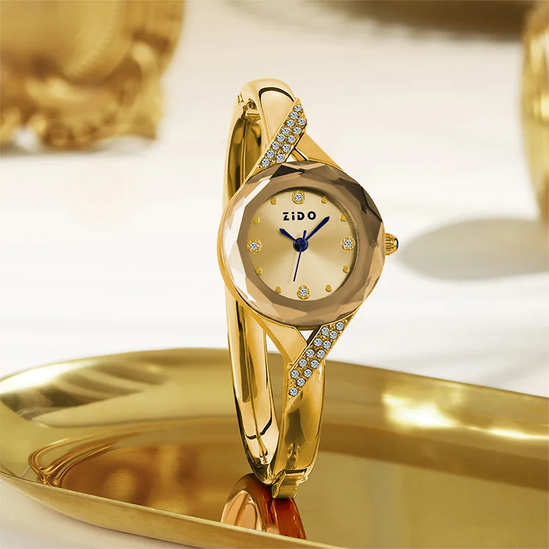 

Elegant women's wristwatchexquisite and stylish women's watch with student designsimple and versatile quartz watchwomen's gift.