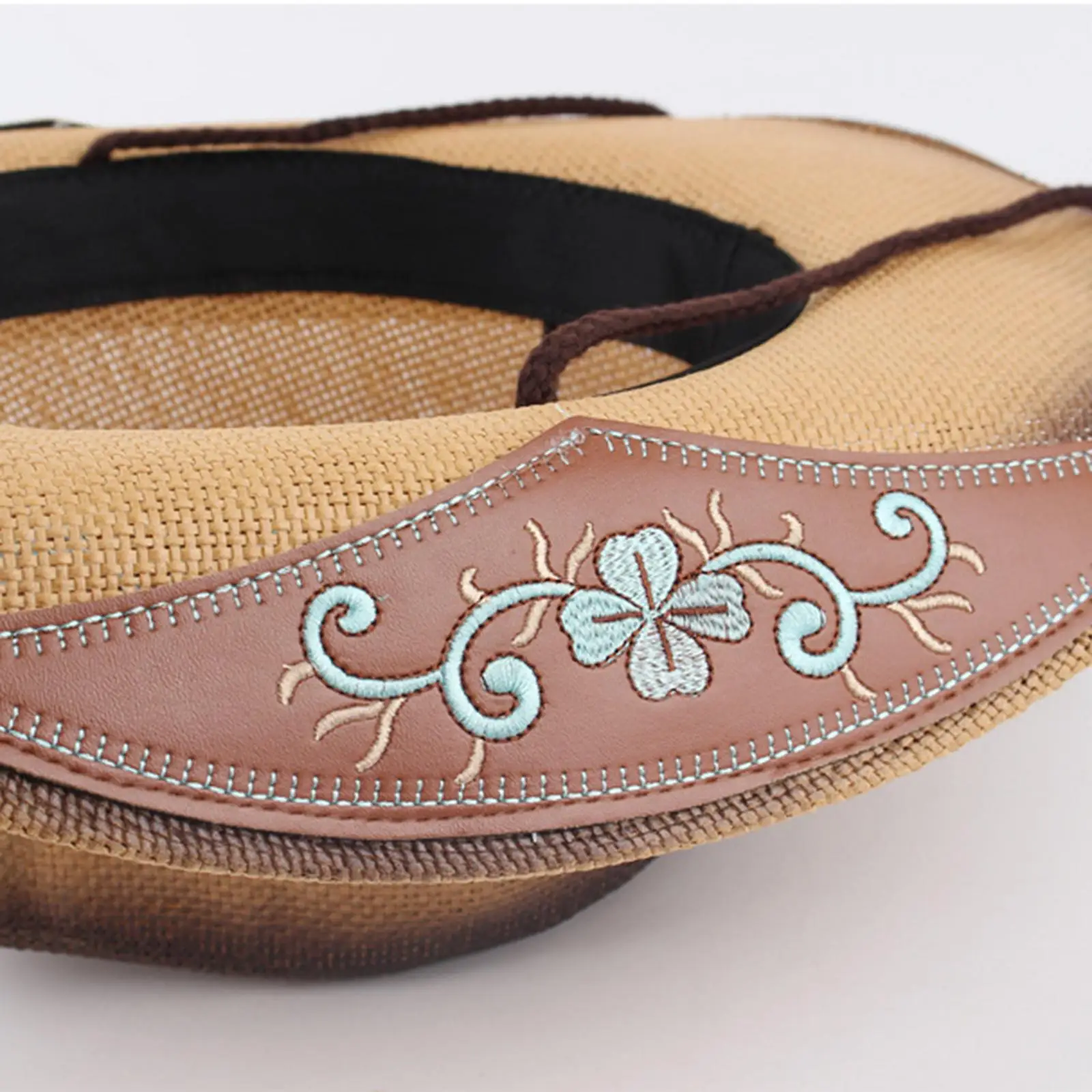 หมวกคาวบอยกว้าง Roll up Brim หมวกลม Lanyard น้ําหนักเบาเย็บปักถักร้อยดอกไม้ผู้หญิงผู้ชายหมวกดวงอาทิตย์สําหรับเดินป่าวันหยุดท่องเที่ยว