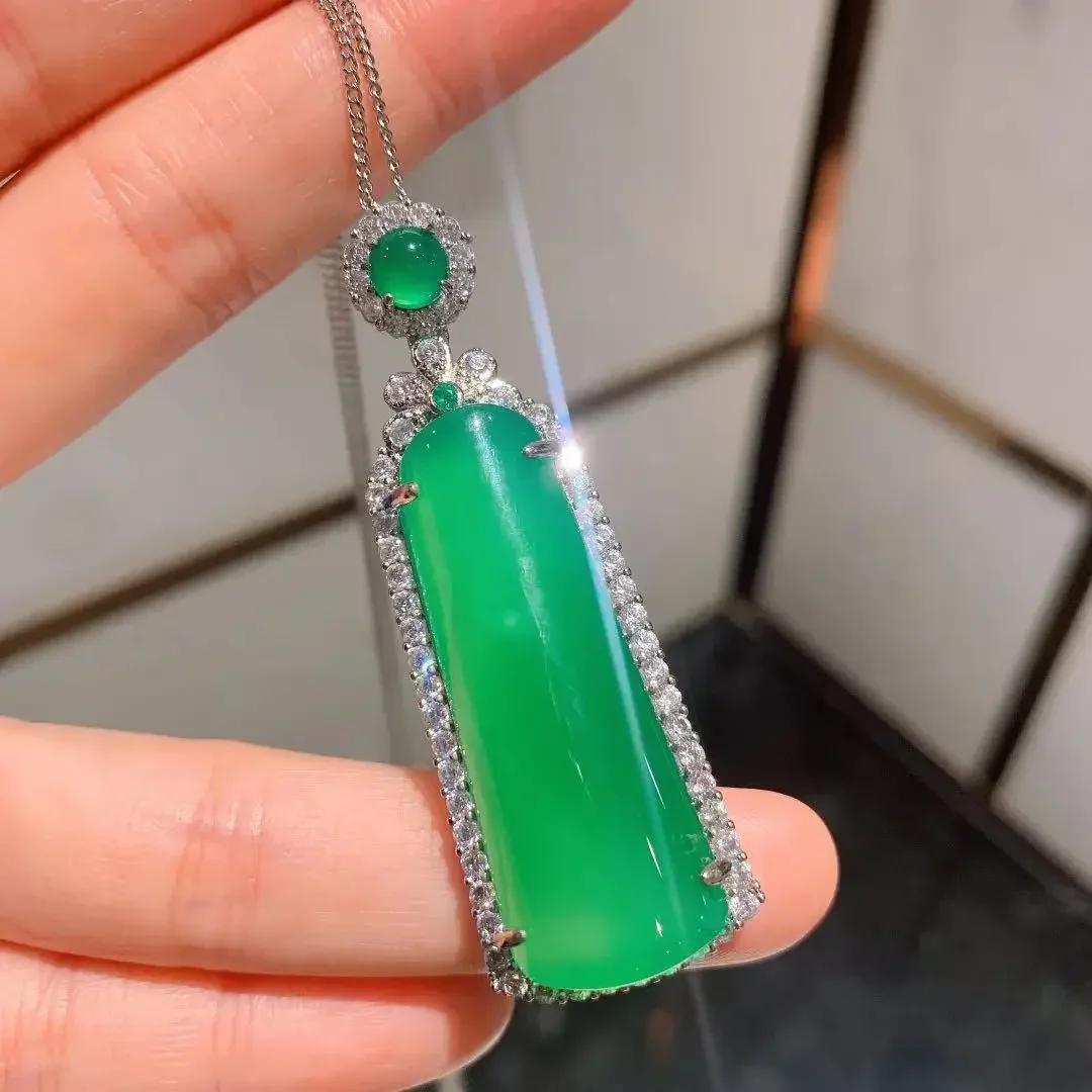 

New 925 Sterling Silver Pendant Necklace Emerald Ping An Temperament Female Jewelry Good Fortune Auspicious Birthday Gift 2*6 Cm