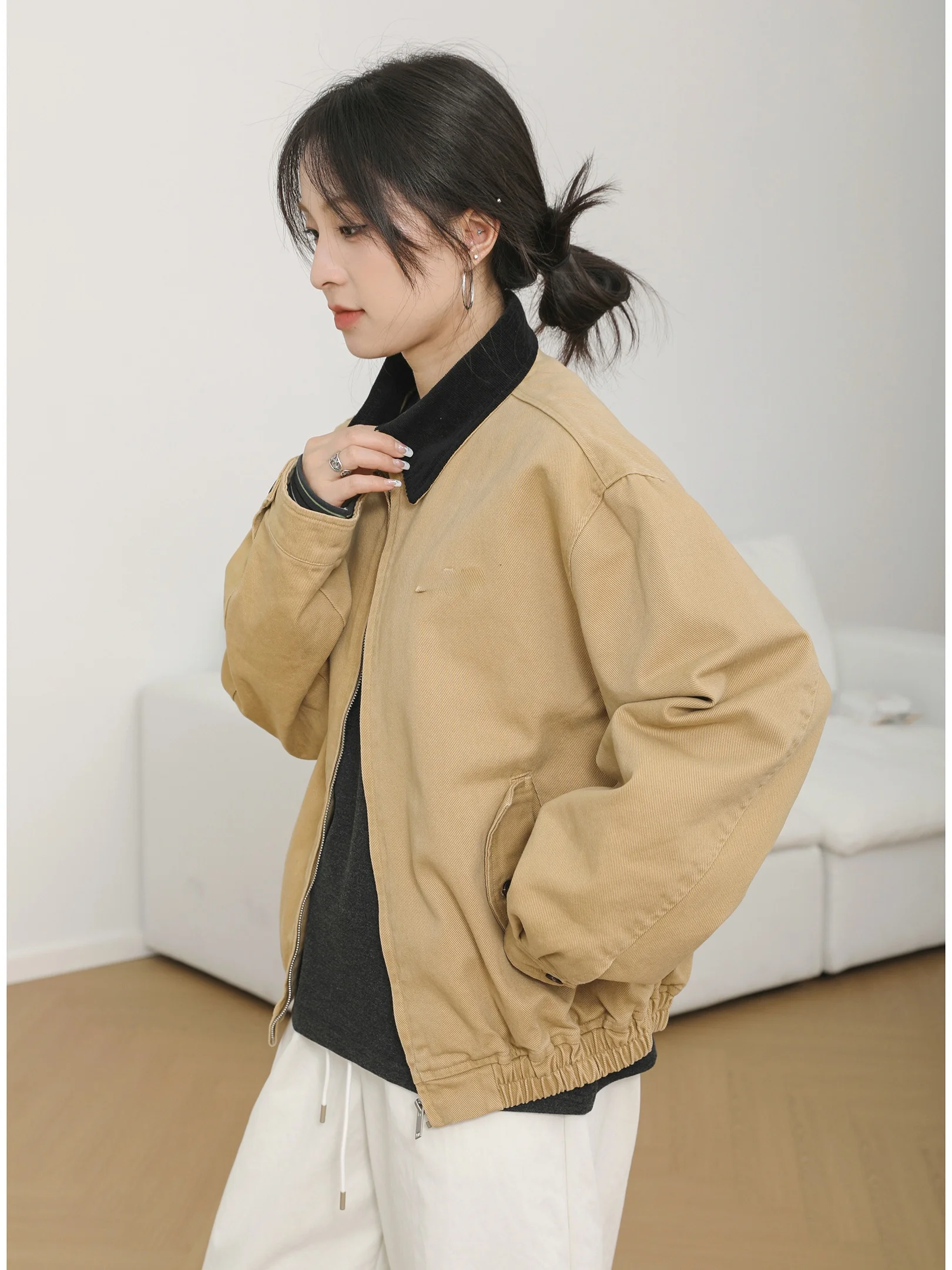 

Sanmu Social Autumn 2025 New Color Block Vintage Stand Collar Jacket Casual Workwear Women's Outerwear Cotton Long Sleeve Zipper