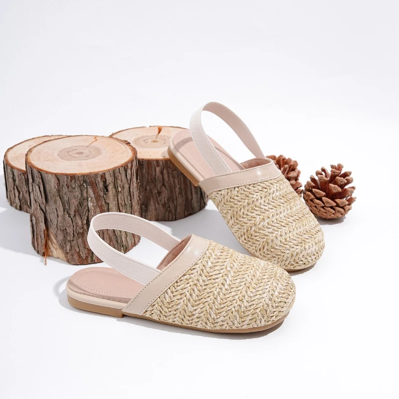 

Girls' Sandals 2025 Summer New Fashion Korean Princess Shoe Soft Bottom Hollow Weaving Baotou Beach Roman Shoes
