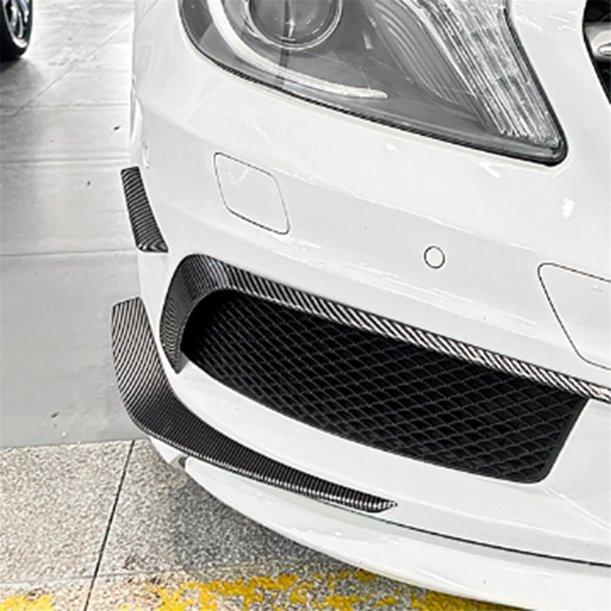 

Highly Recommended.Car Front Bumper Lower Splitter Spoiler Fog Lamp Spoiler Trim A